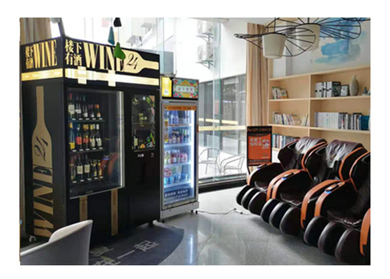 Automatisierter 22 Zoll-Wein-Automat mit Kühlschrank und Aufzug